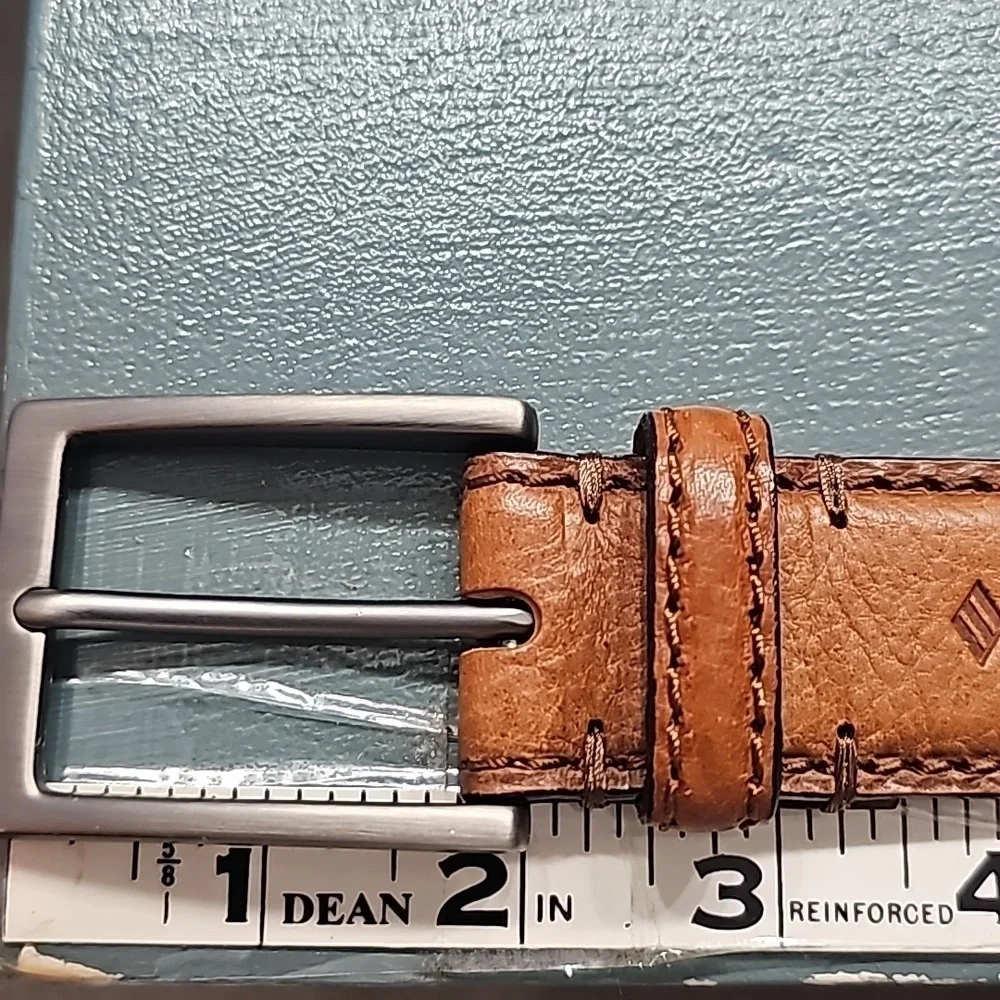 Jos A. BANK, Tan genuine leather. Hand‎ crafted in Italy. Size 44. NWT.